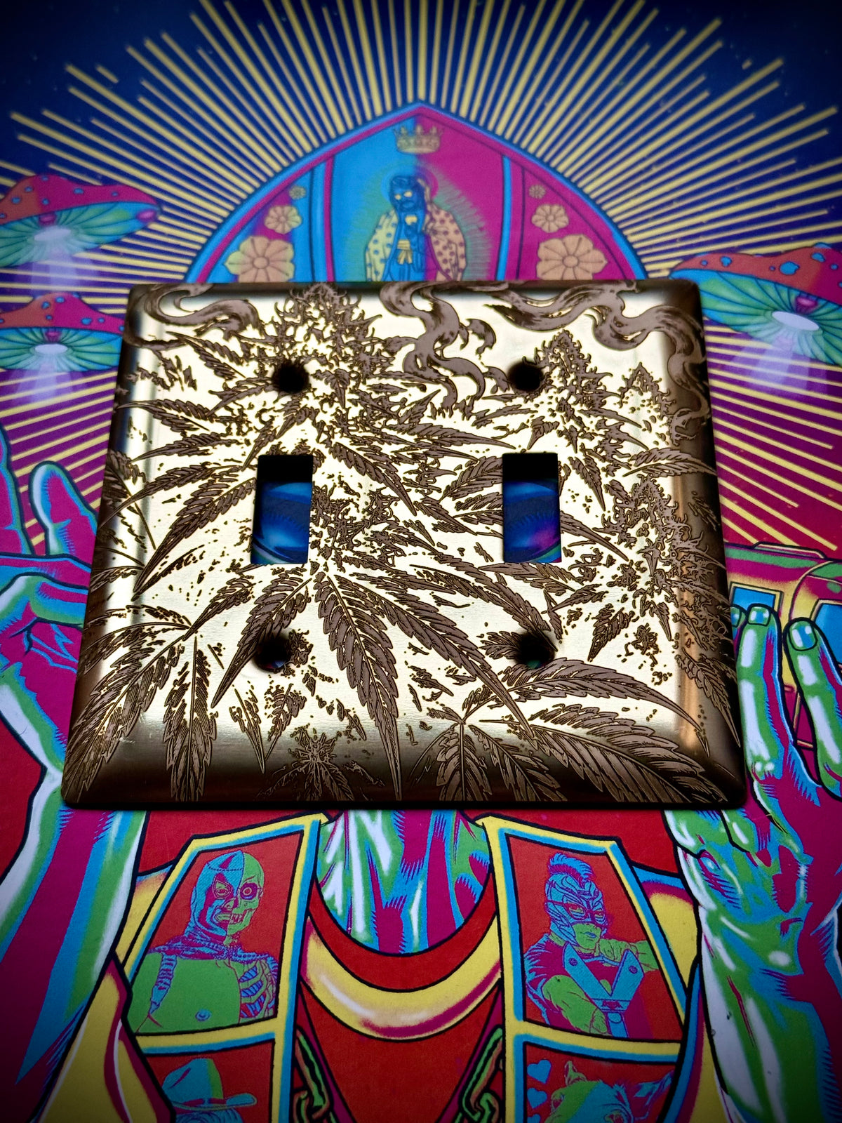 Marijuana double switch plate.
