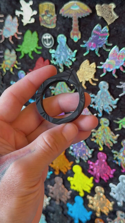 Diamond coin holder